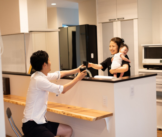 家族の笑顔がいつもすぐそばに…夫婦の趣味やこだわりを叶えた快適な平屋　
