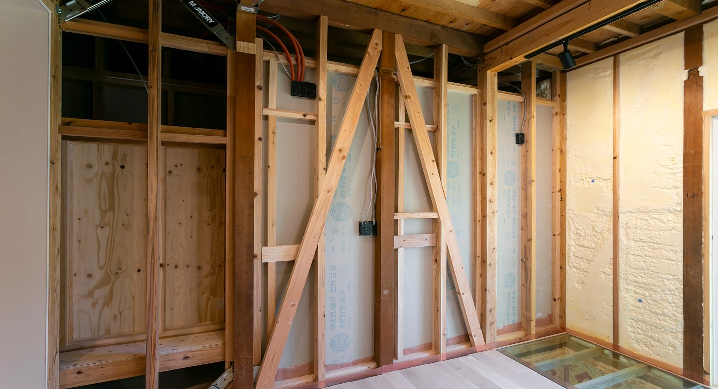 耐震補強工事の様子