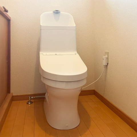 水漏れしたトイレを1日でスピード交換