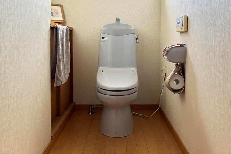 水漏れが発生していた既存トイレの施工前の状態